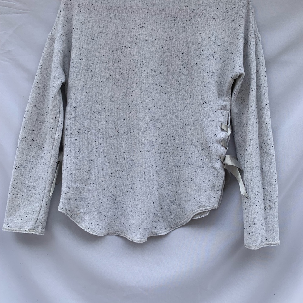 Disney Minnie Mouse Lace Side Sweater Med - Picture 5 of 8